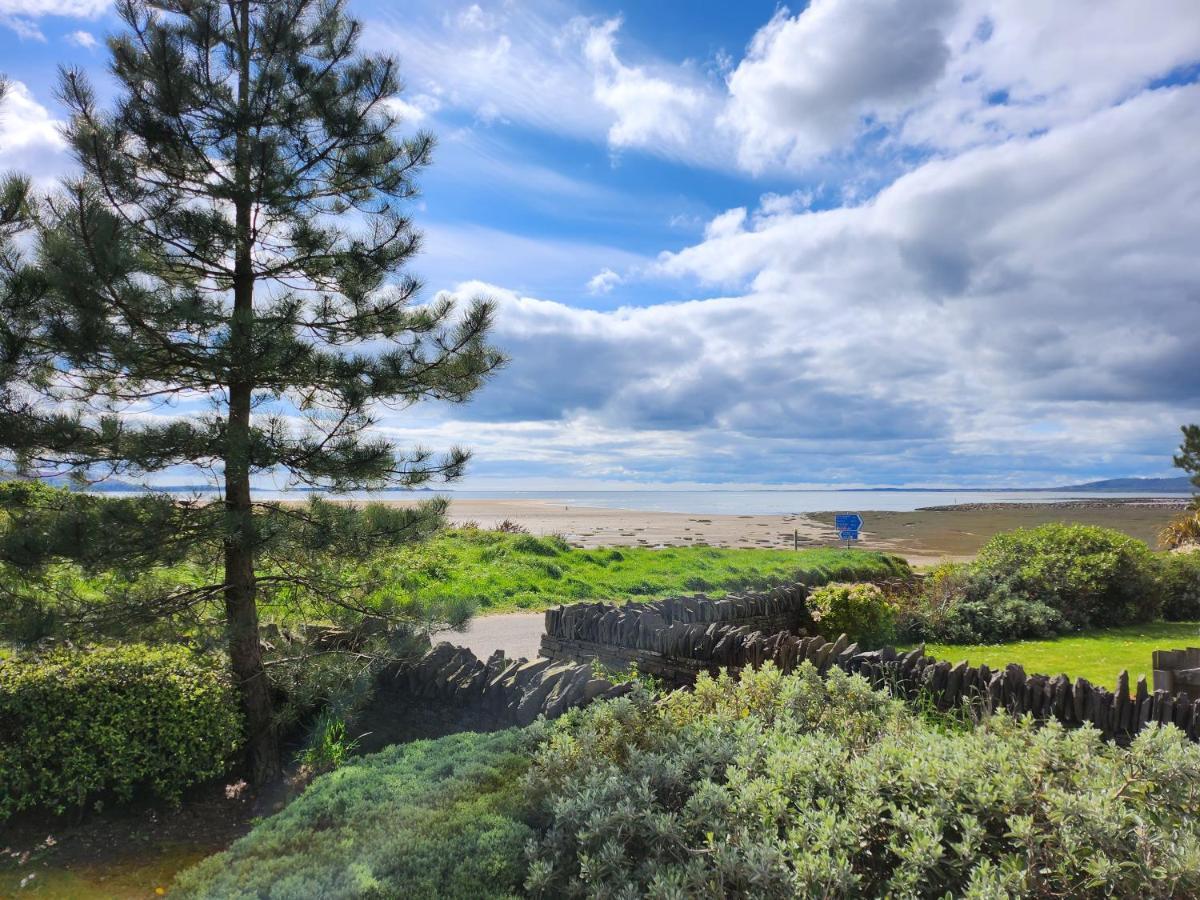 Coastal Apartment With Beach On Your Doorstep! Лланелли Экстерьер фото